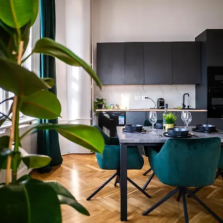 Apartment Riverfront Budapest