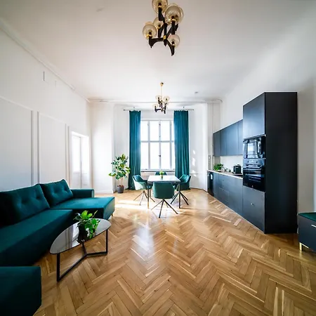 Riverfront Апартаменты