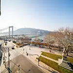 Διαμέρισμα Riverfront *